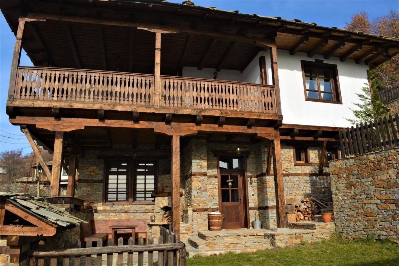 Виллы UZUNOVI Guesthouses Leshten Лештен-16