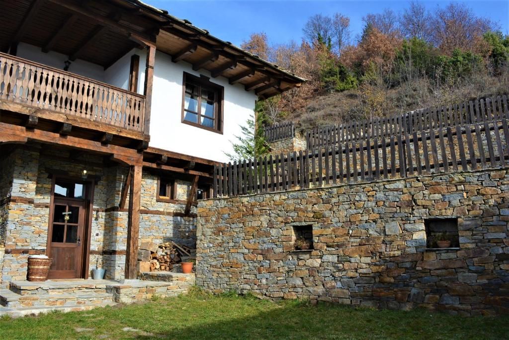 Виллы UZUNOVI Guesthouses Leshten Лештен-22