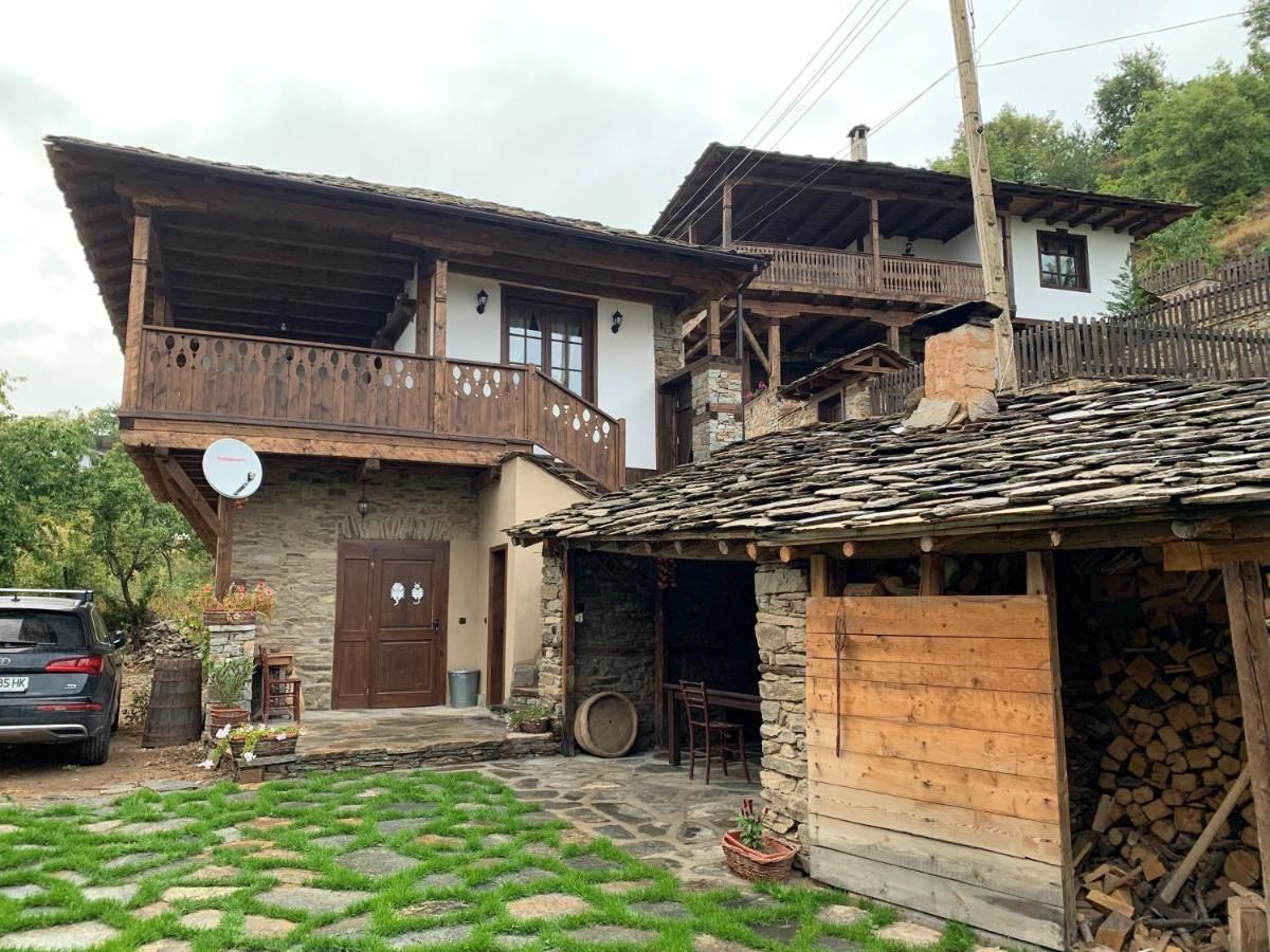 Виллы UZUNOVI Guesthouses Leshten Лештен